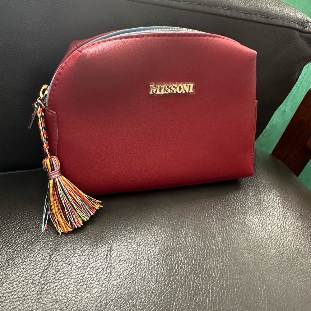 Makeup’s pouch